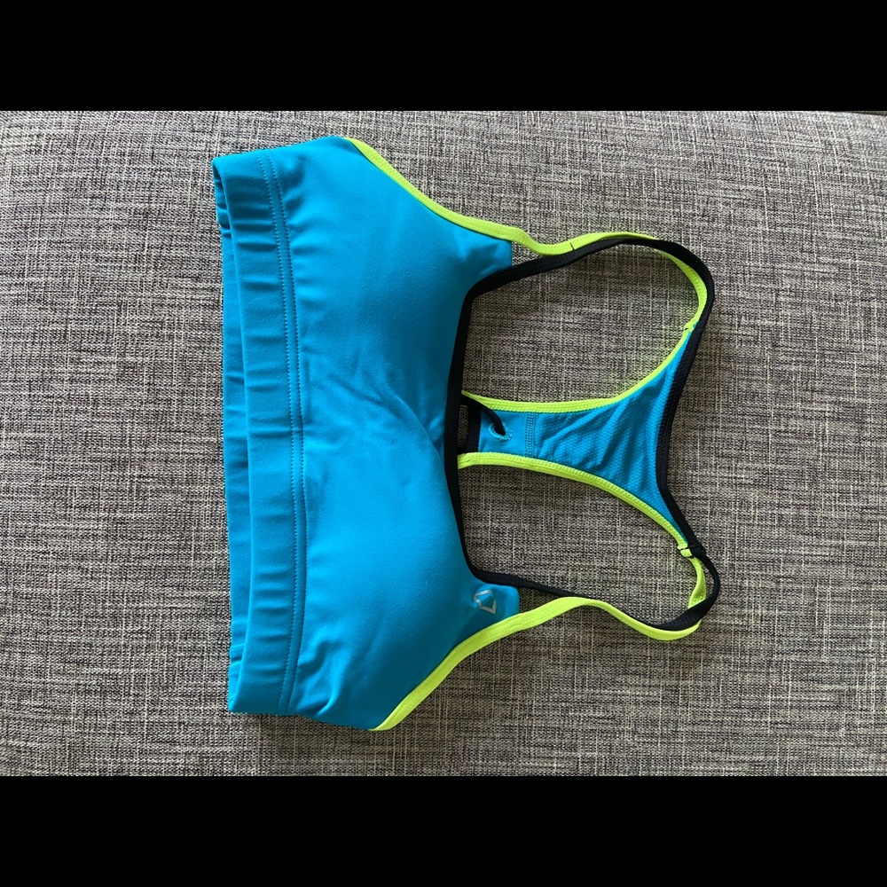Sports bra